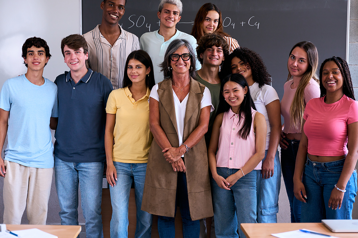 Educar é cuidar do invisível para transformar o vísivel.